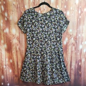 🌵4/$20🌵 H&M Floral Dress
